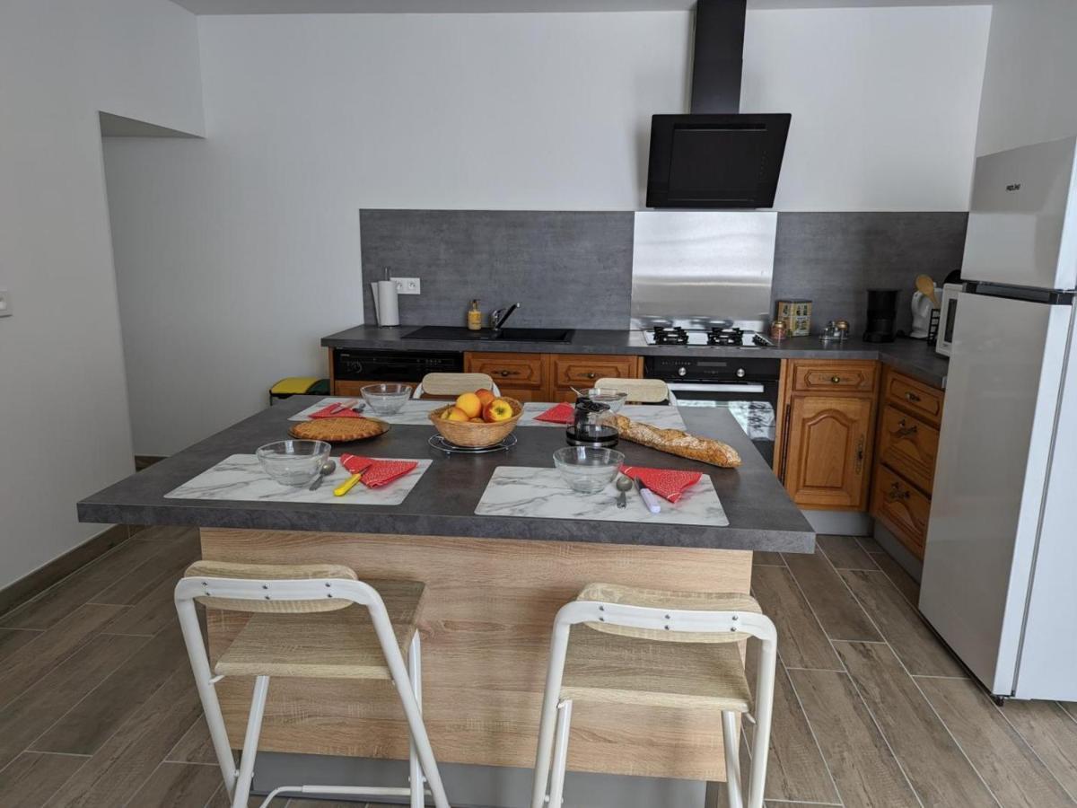 Maison Lumineuse Avec Cour Privative, Proche Sites Culturels, Tout Confort, Equipe Bebe, Wifi Inclus - Fr-1-653-98 Puyreaux Екстериор снимка